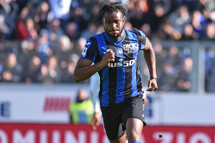 AG体育官方-已被拒绝！纽约时报：拜仁租借费＋2800万欧选择性买断报价卢克曼