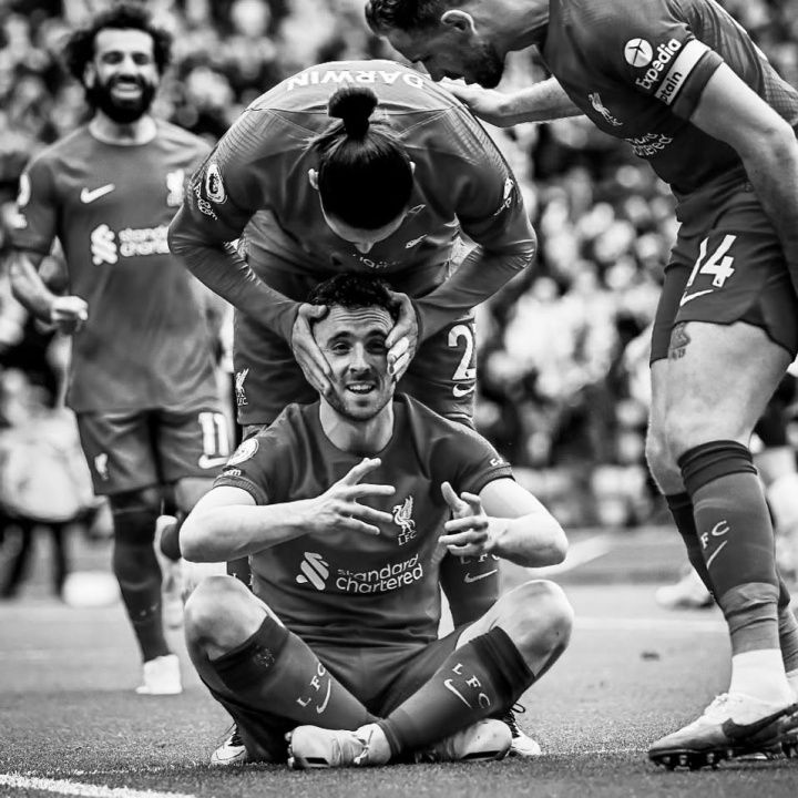 泪目😭努涅斯：若塔，我知道你像那次一样与我一起庆祝🙏🏼