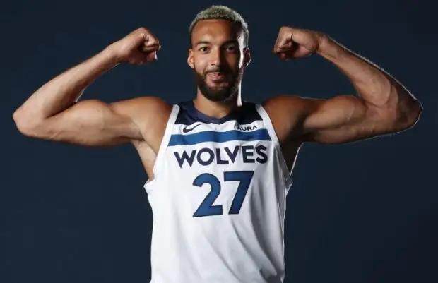 AG体育-大写的尴尬！森林狼过去10场赢球密码是戈贝尔休战