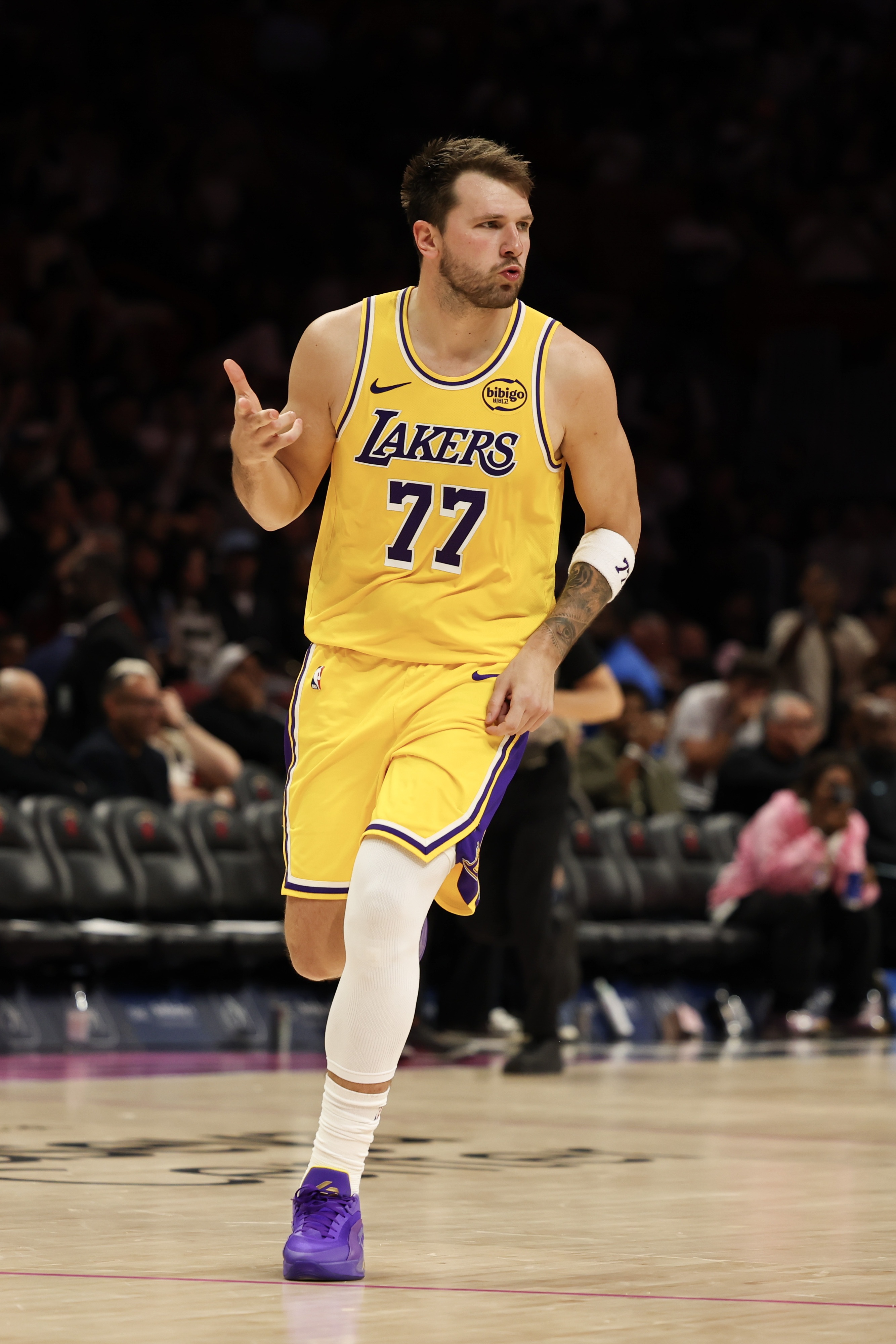 AG体育-现役单场60+得分榜都有谁？18人上榜&amp;克莱堪称高效 竟6人砍过70+